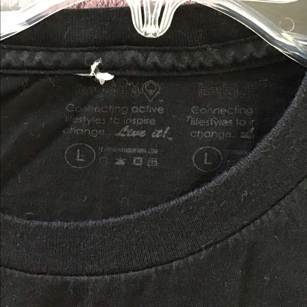 Black Graphic Tee Shirt |L| - Picture 4 of 4